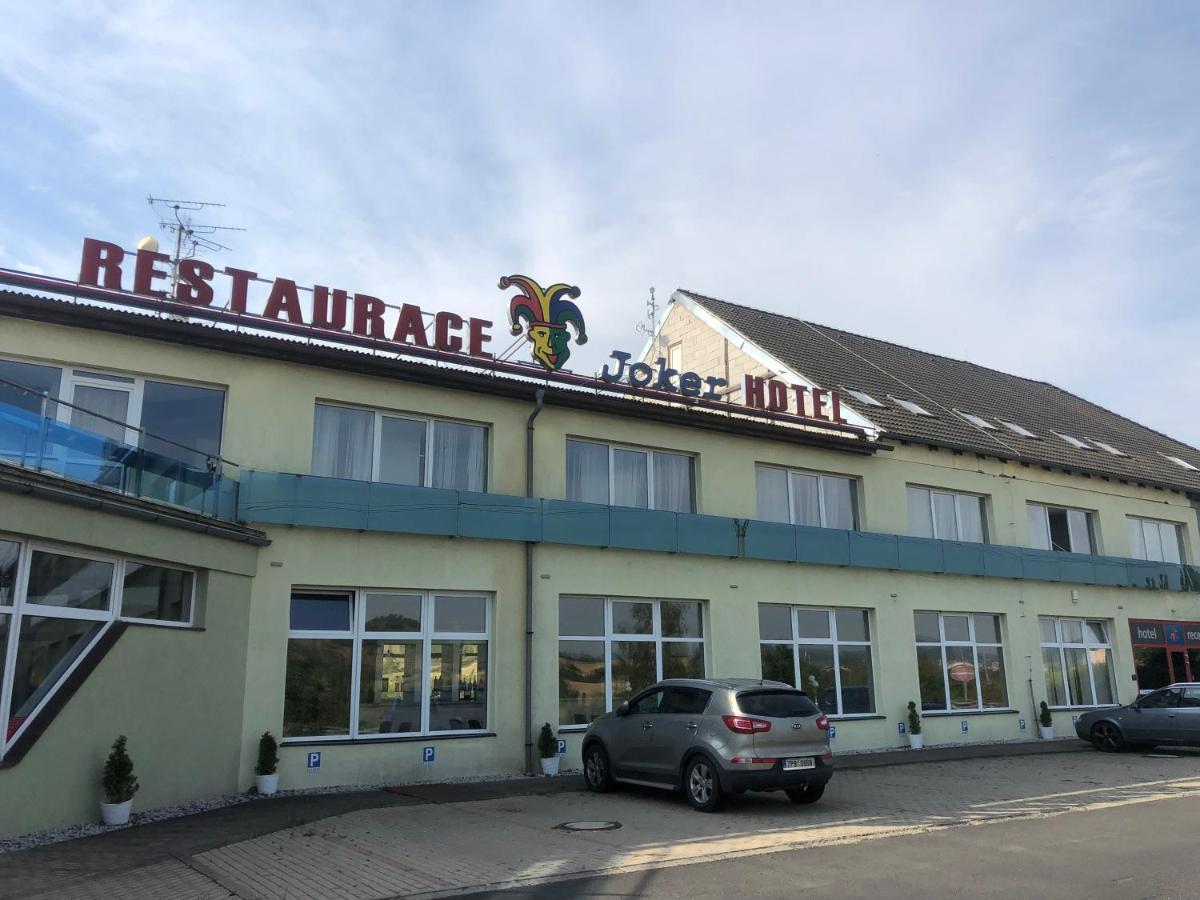 Hotel Joker Obrnice Екстериор снимка