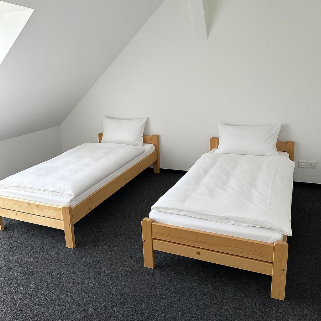 Hotel Joker Obrnice Екстериор снимка